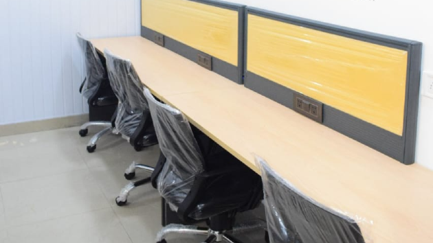 7 Seater Private Cabin