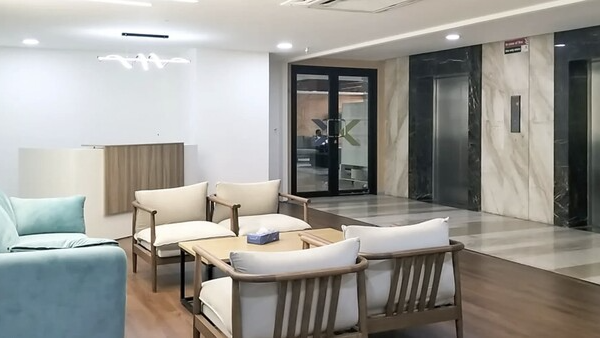 7 Seater Private Cabin