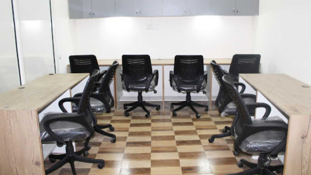 7 Seater Private Cabin