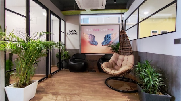 7 Seater Private Cabin