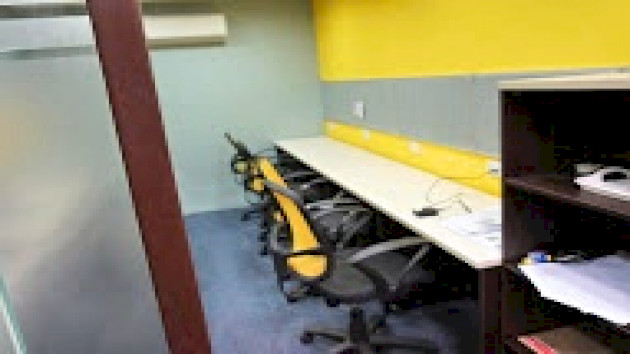 7 Seater Private Cabin