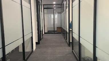 8 Seater Conference Room 