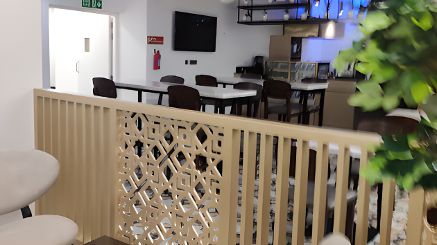 8 Seater Private Cabin