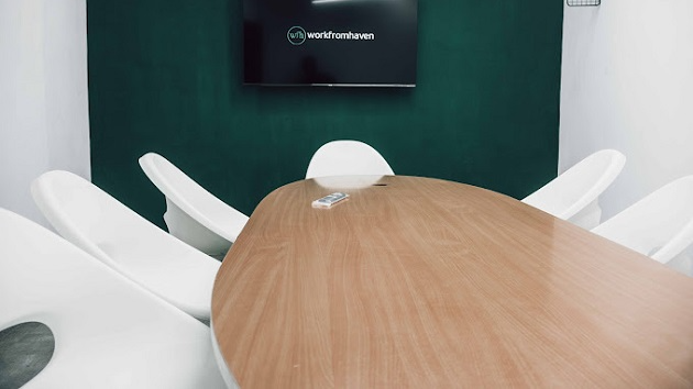 8 Seater Conference Room
