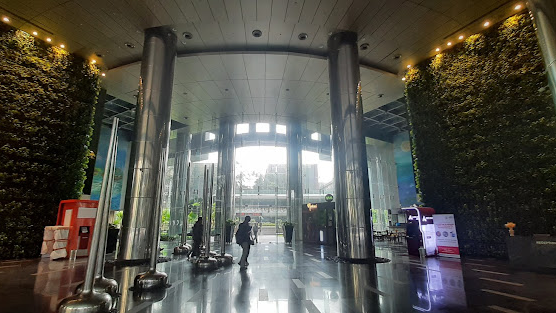 8 Seater Conference Room