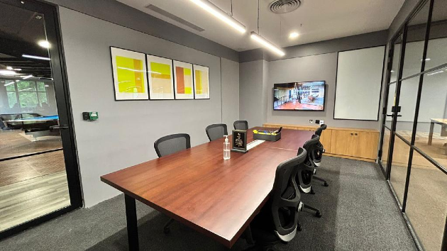 8 Seater Conference Room