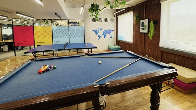 8 Seater Conference Room