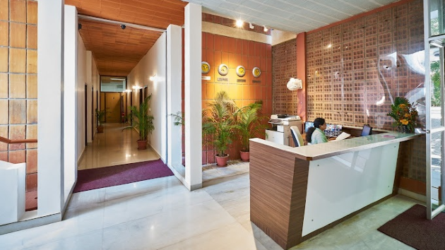 8 Seater Conference Room 