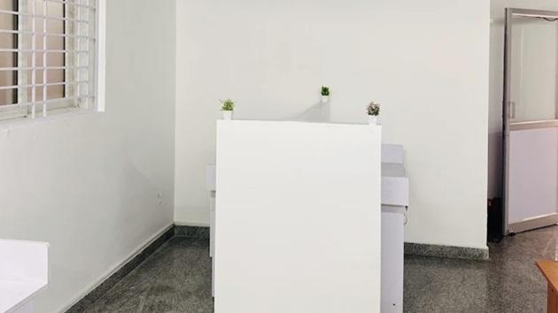 8 Seater Conference Room