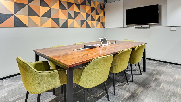 8 Seater Meeting Room