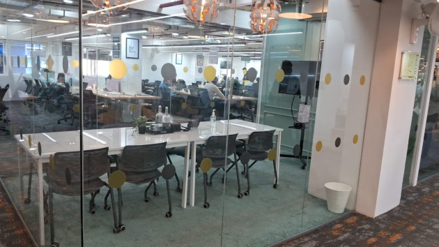 8 Seater Meeting Room