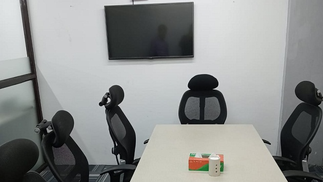 7 Seater Meeting Room