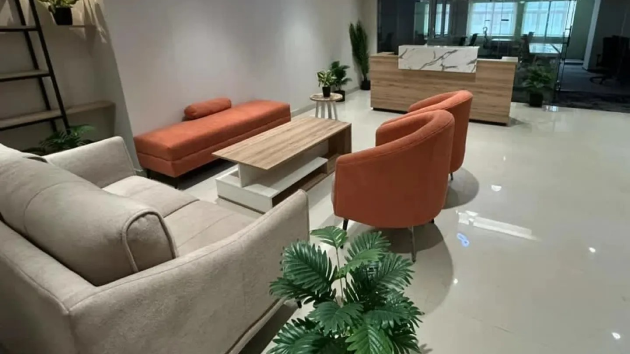 8 Seater Meeting Room