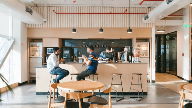 8 Seater Meeting Room