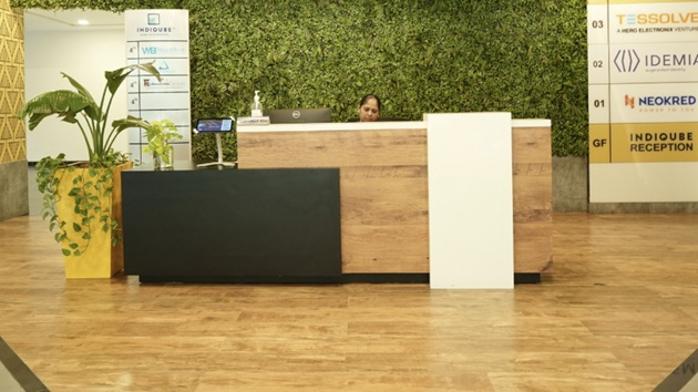 8 Seater Meeting Room