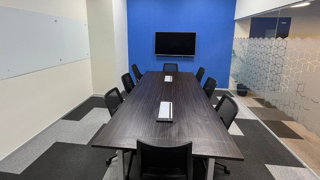 8 Seater Meeting Room