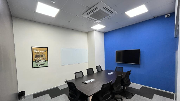 8 Seater Meeting Room