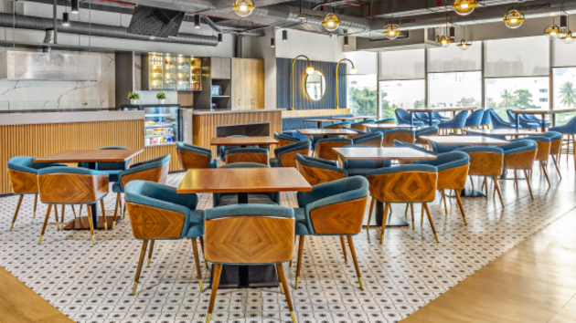 8 Seater Meeting Room