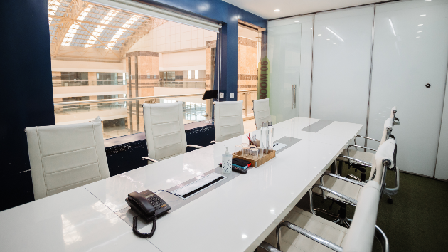 GoSpace 8385 8 Seater Meeting Room