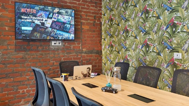 8 Seater Meeting Room