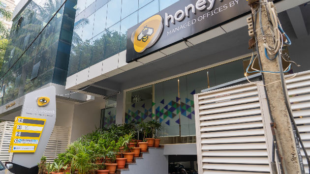 8 Seater Meeting Room