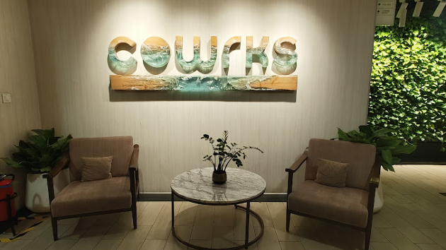 8 Seater Meeting Room