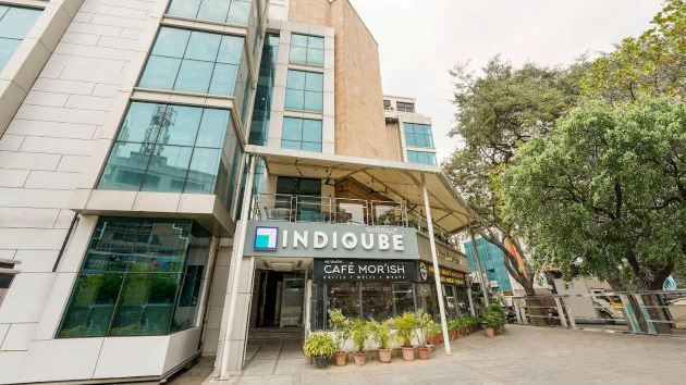 8 Seater Meeting Room