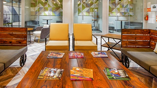 8 Seater Meeting Room