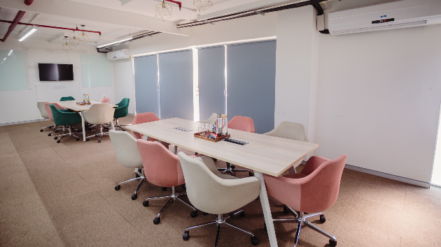8 Seater Meeting Room