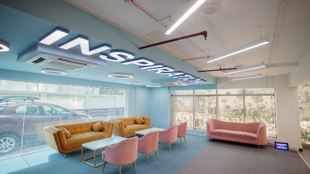 8 Seater Meeting Room