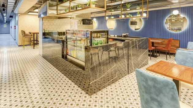 8 Seater Meeting Room