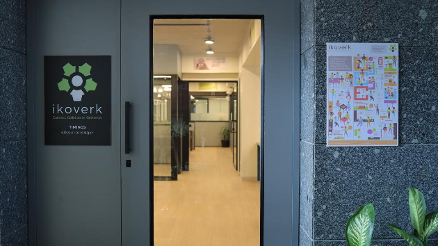 8 Seater Private Cabin