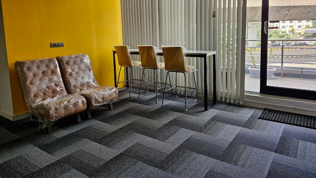 8 Seater Private Cabin