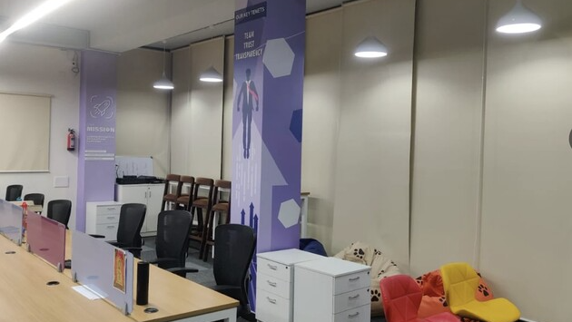 8 Seater Private Cabin 