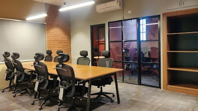 8 Seater Private Cabin