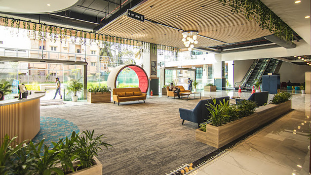 8 Seater Private Cabin