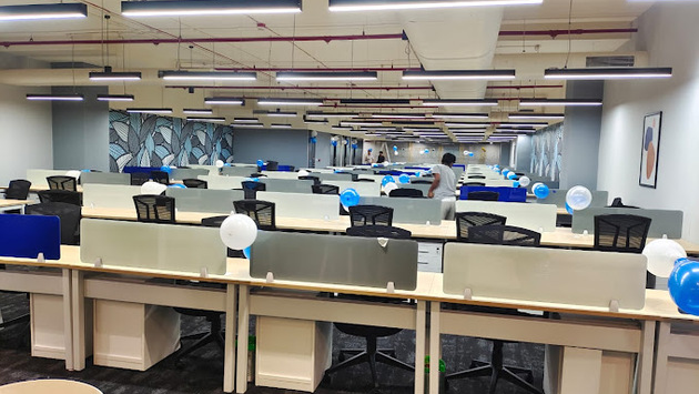 8 Seater Private Cabin