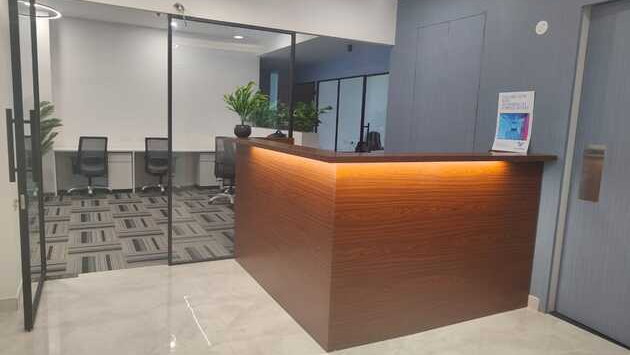 8 Seater Private Cabin