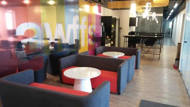 8 Seater Private Cabin