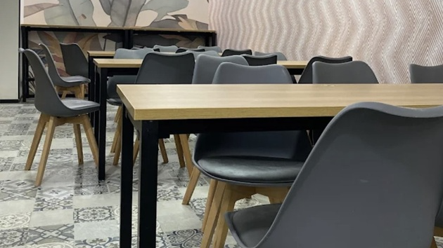 8 Seater Private Cabin