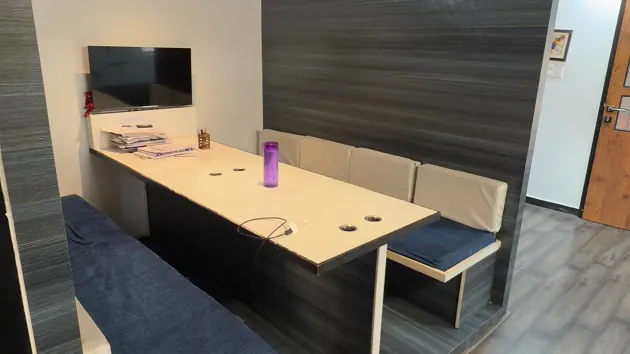 8 Seater Discussion Room