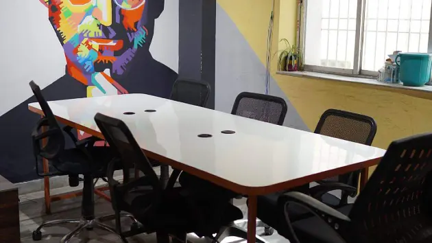8 Seater Meeting Room in Kankarbagh - Work Studio Coworking | GoSpace 9206