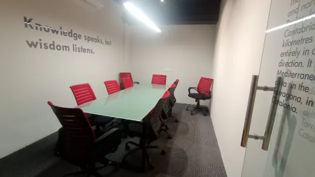 8 Seater Meeting Room in Sector 8 - Amigo Coworking Space | GoSpace 8276