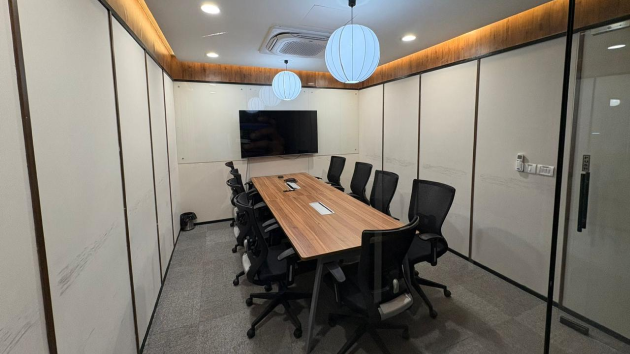 9 Seater Meeting Room in Bandra - Innov8 Naman Chambers | GoSpace 38022