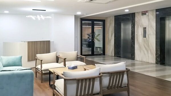 9 Seater Private Cabin 