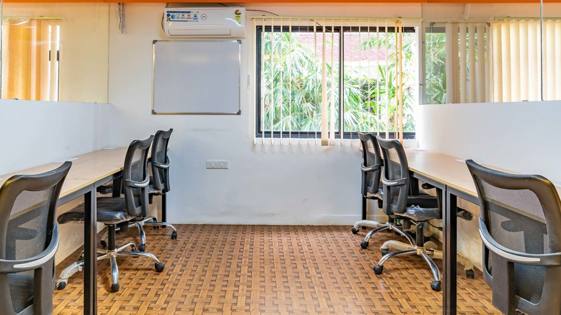 9 Seater Private Cabin 