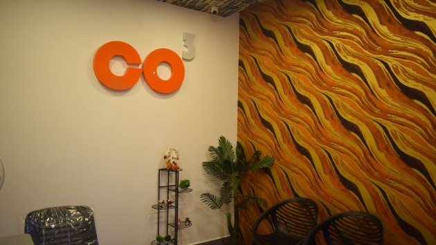 8 Seater Meeting Room