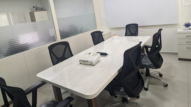 GoSpace 6491 6 Seater Meeting Room