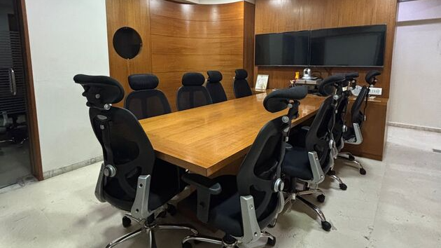 10 Seater Conference Room