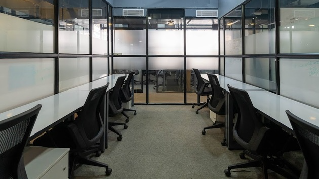 GoOffice 20827 Dedicated Desks 